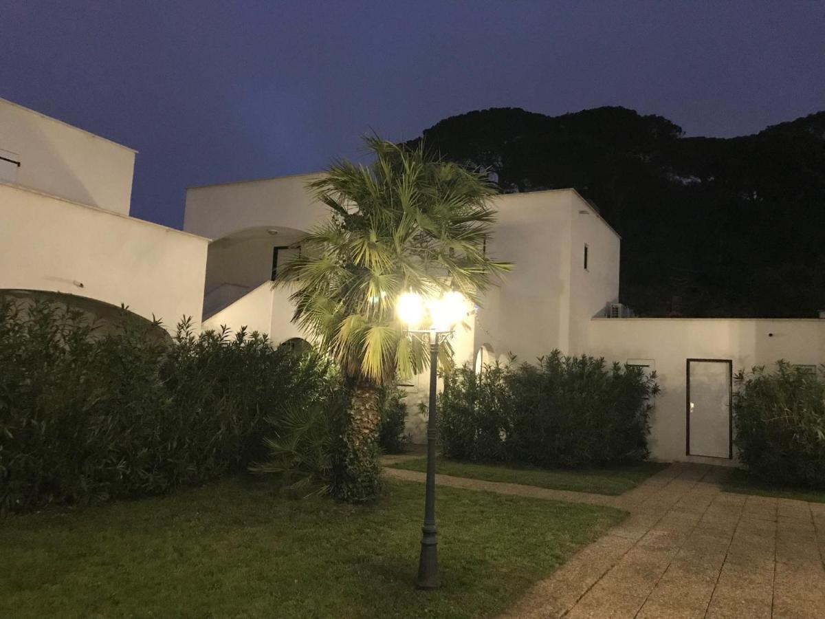 Beach Cannes Bungalows เลอกันเนต์ ภายนอก รูปภาพ