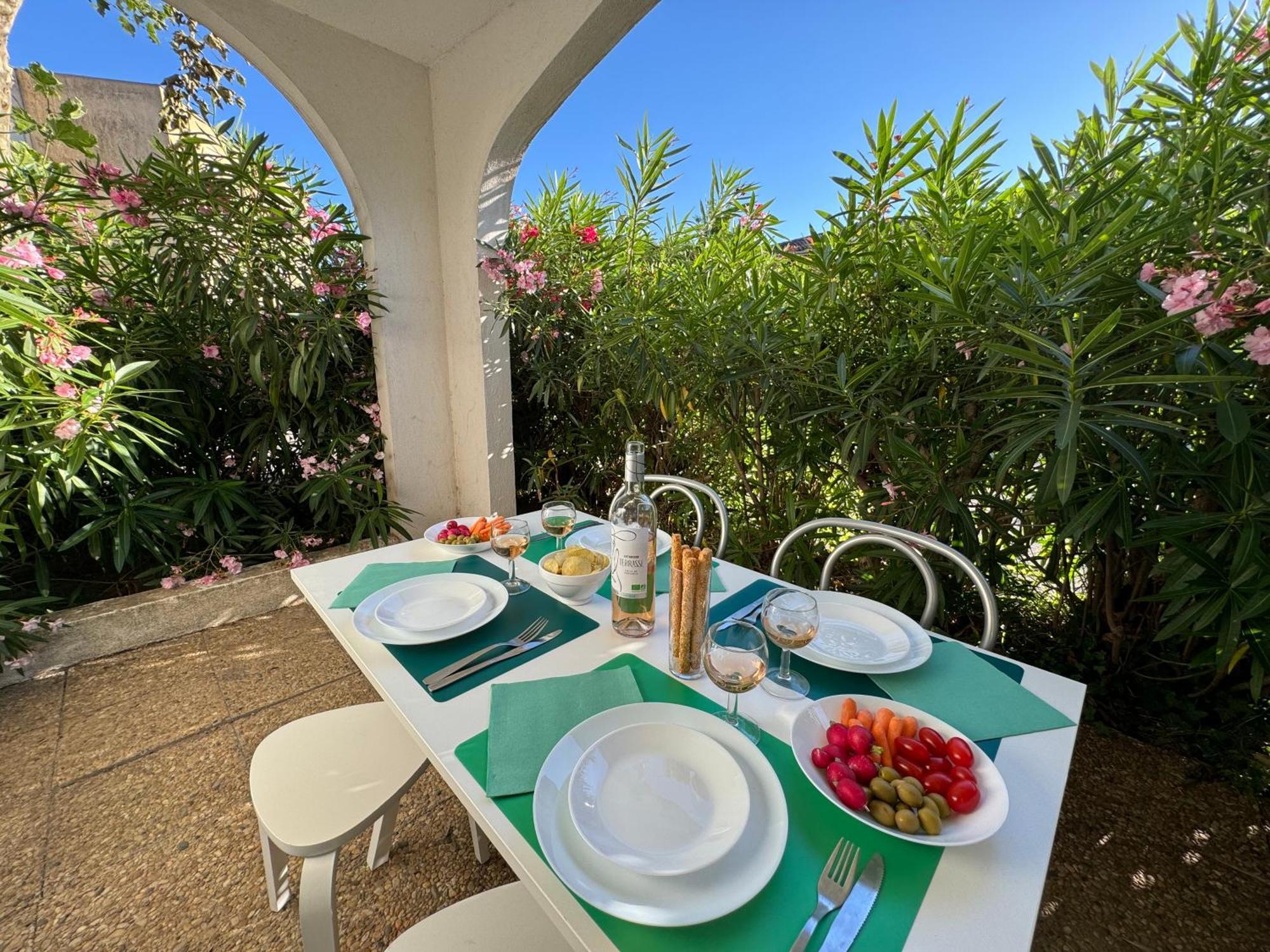 Beach Cannes Bungalows เลอกันเนต์ ภายนอก รูปภาพ