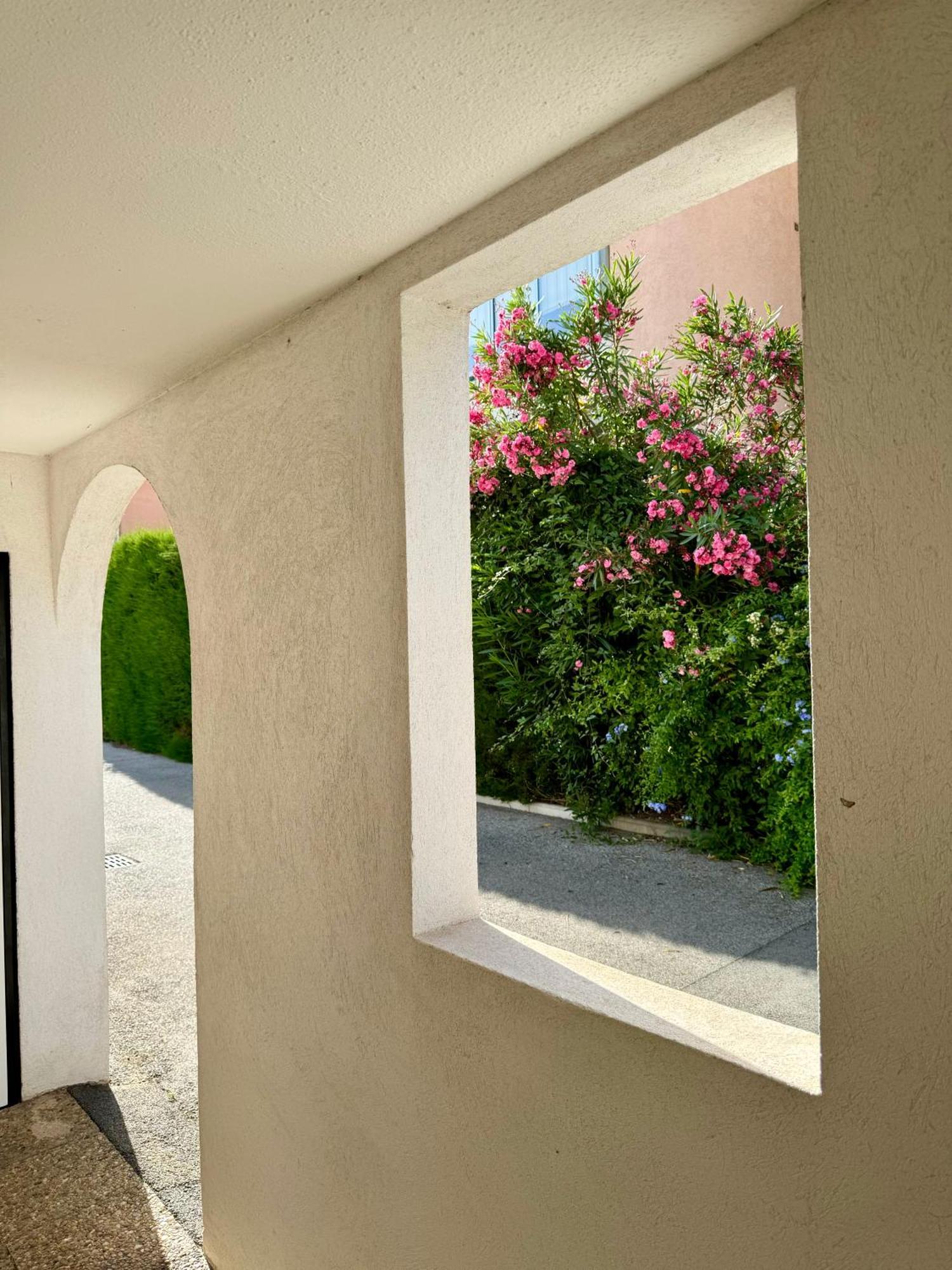 Beach Cannes Bungalows เลอกันเนต์ ภายนอก รูปภาพ