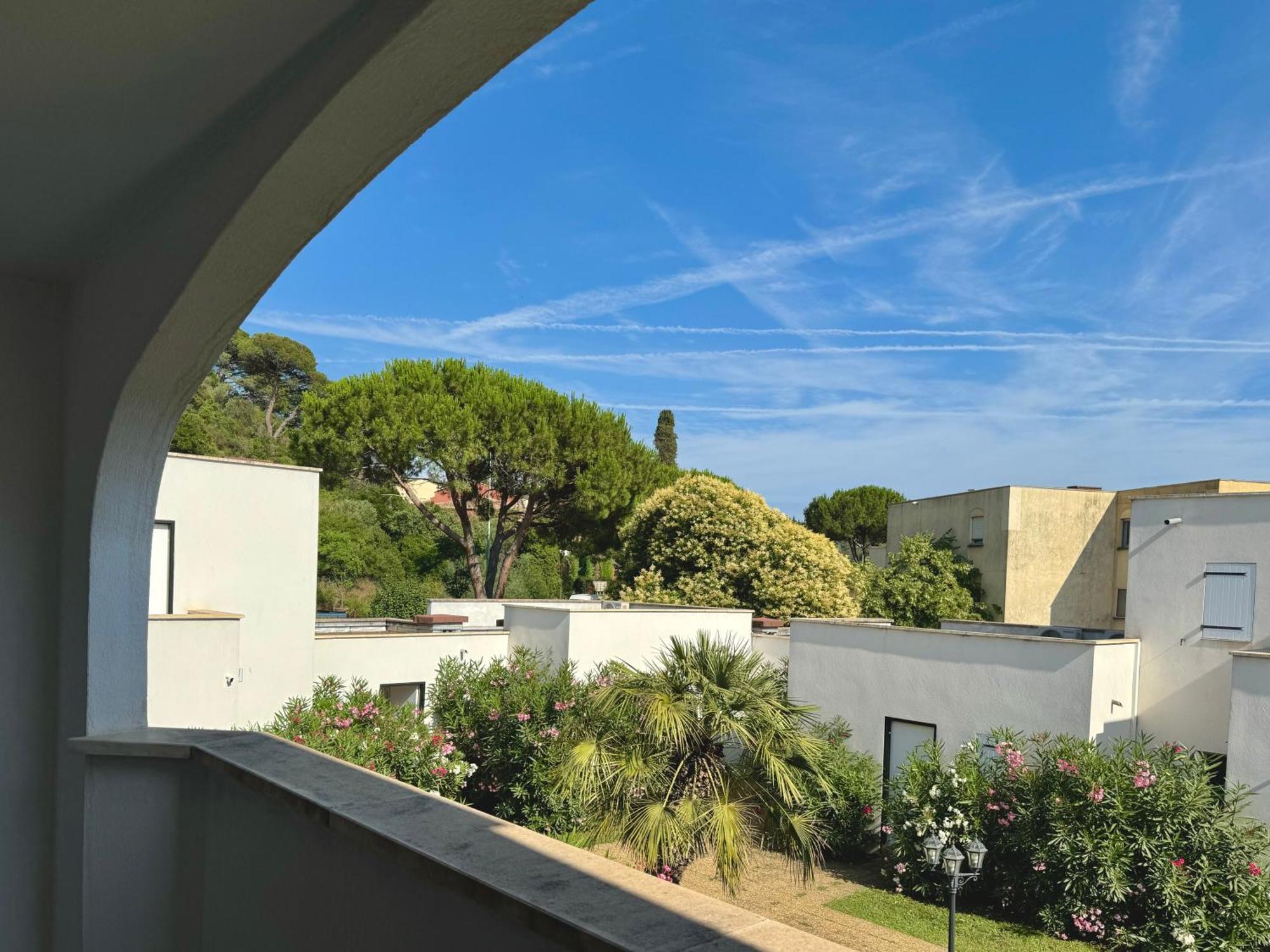 Beach Cannes Bungalows เลอกันเนต์ ภายนอก รูปภาพ